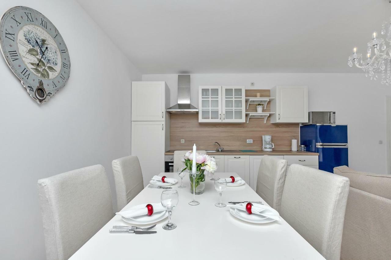 מאקרסקה Apartments Marija מראה חיצוני תמונה