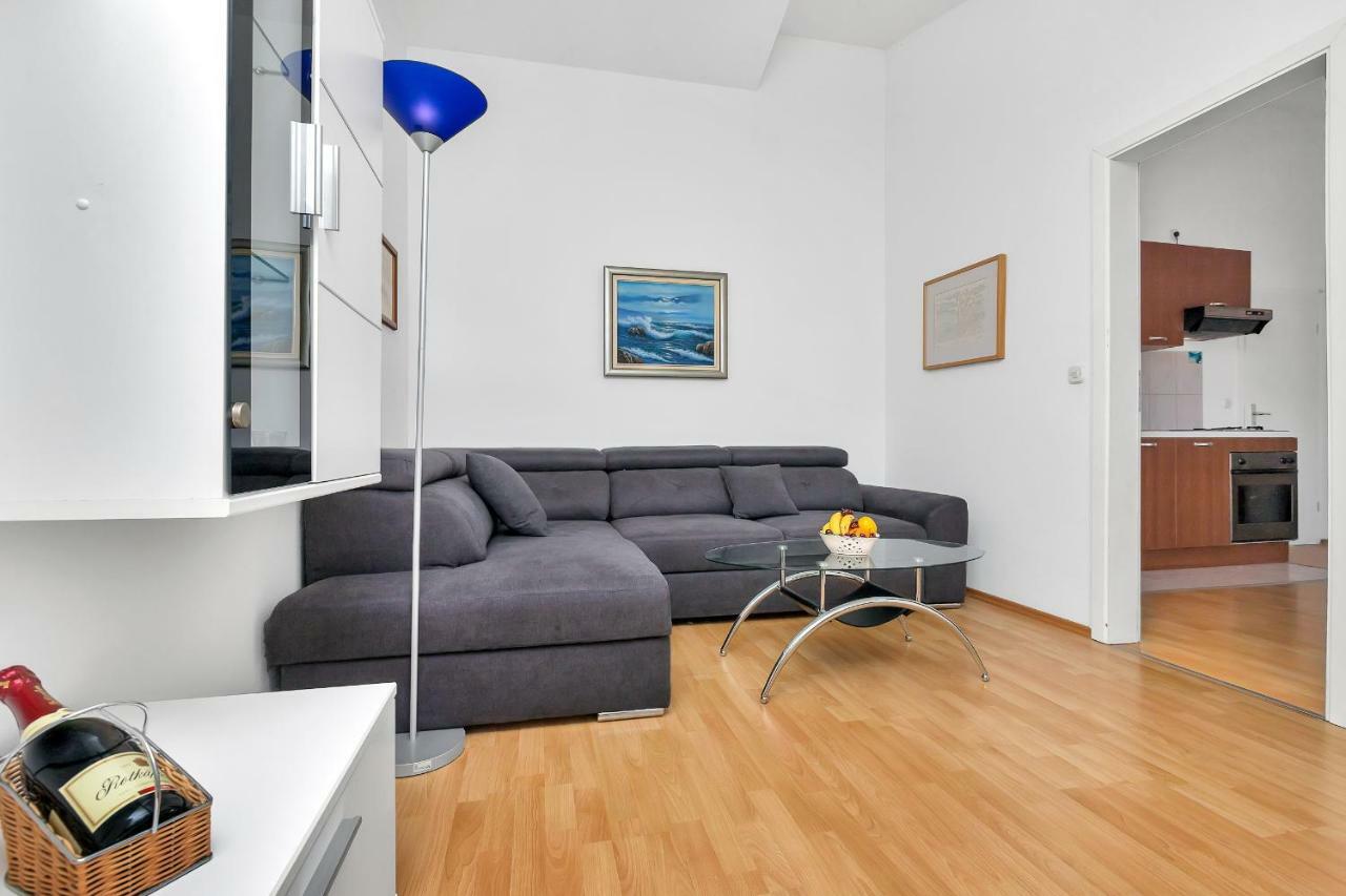 מאקרסקה Apartments Marija מראה חיצוני תמונה