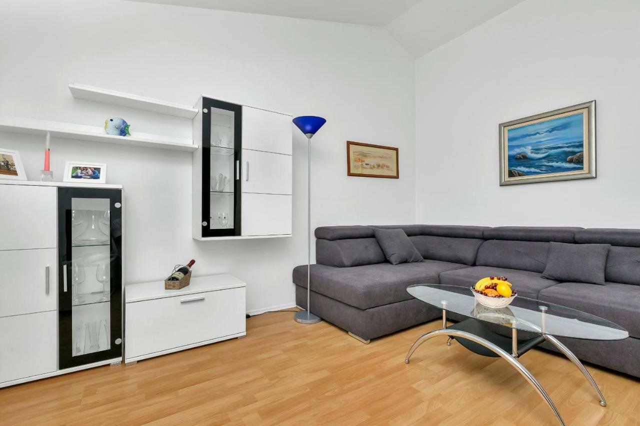 מאקרסקה Apartments Marija מראה חיצוני תמונה
