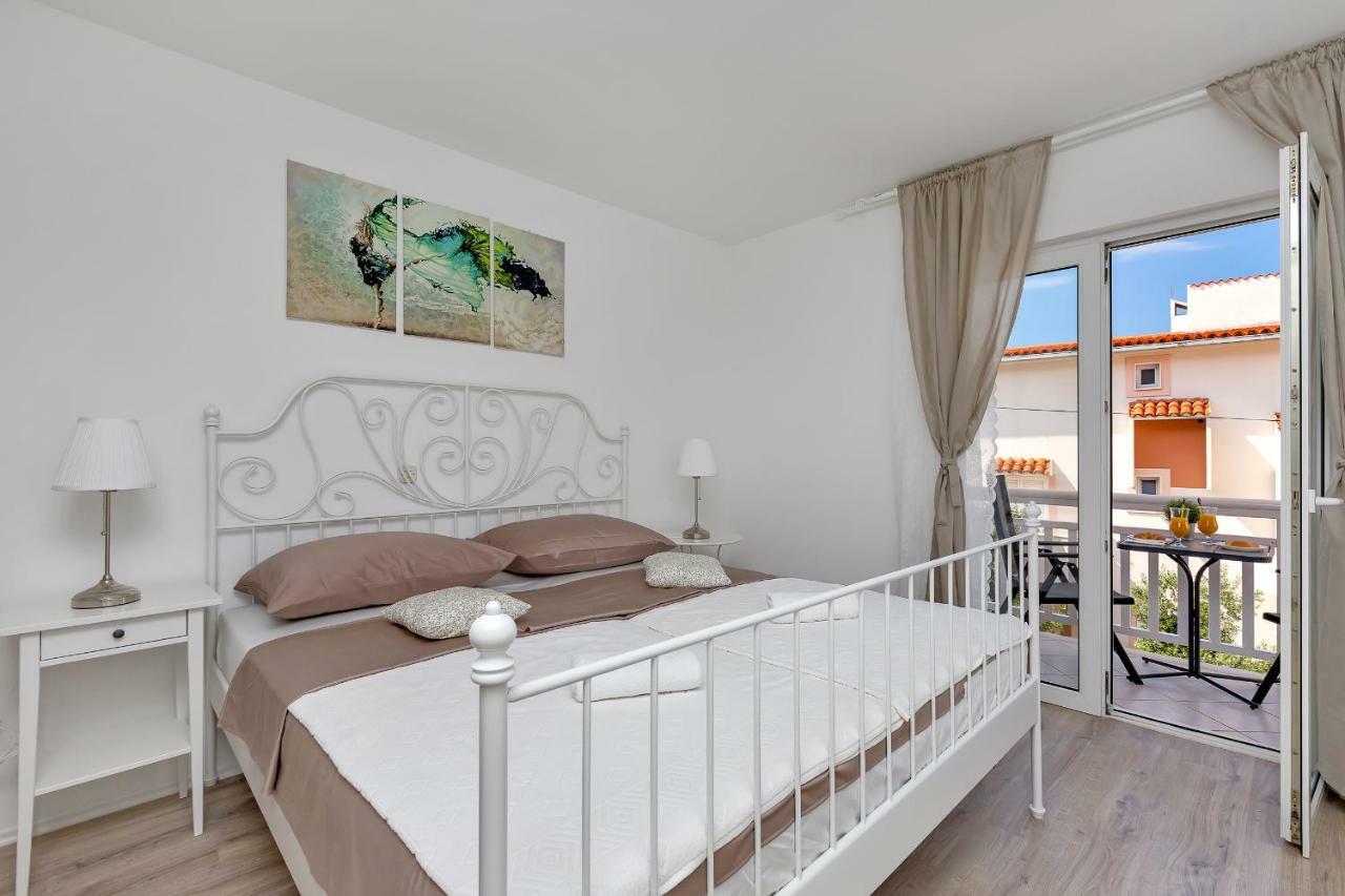 מאקרסקה Apartments Marija מראה חיצוני תמונה