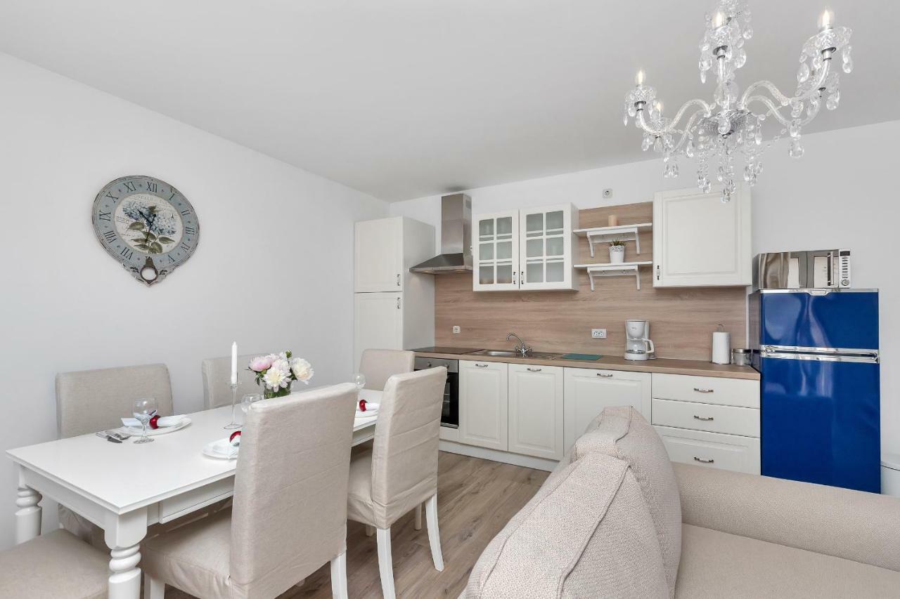 מאקרסקה Apartments Marija מראה חיצוני תמונה