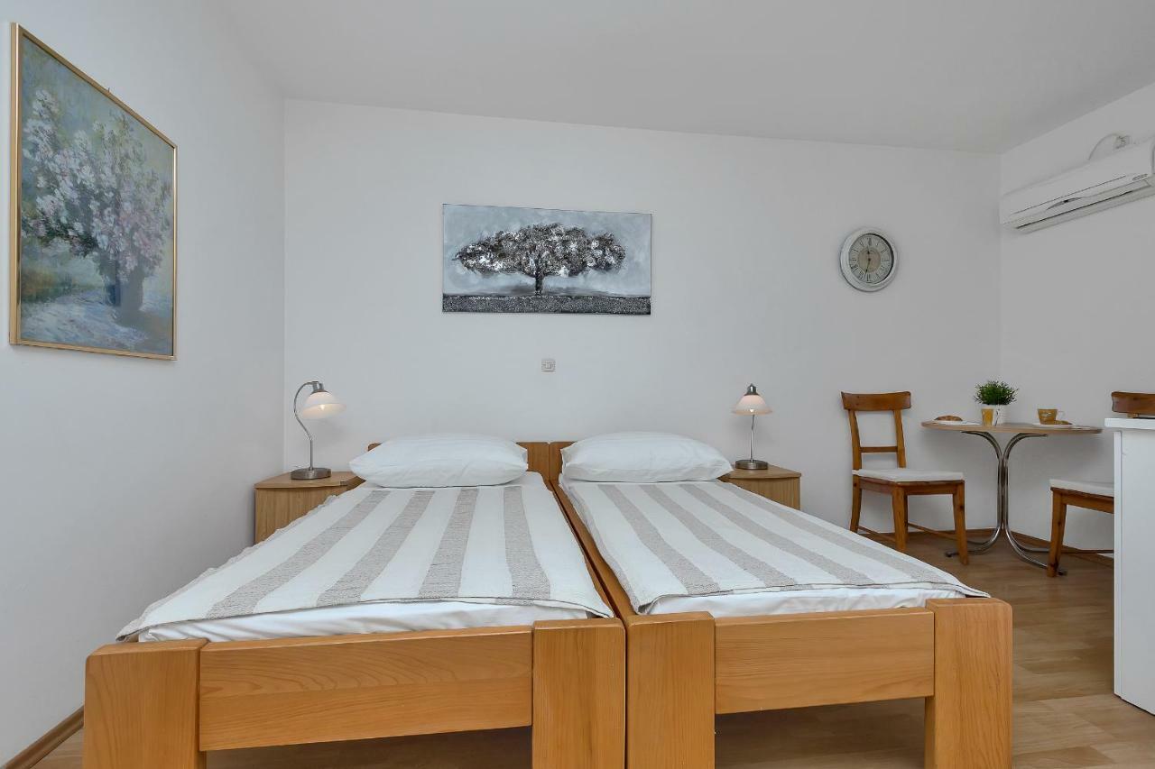 מאקרסקה Apartments Marija מראה חיצוני תמונה