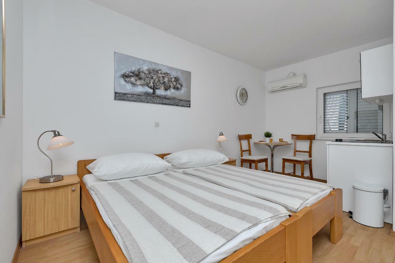 מאקרסקה Apartments Marija מראה חיצוני תמונה