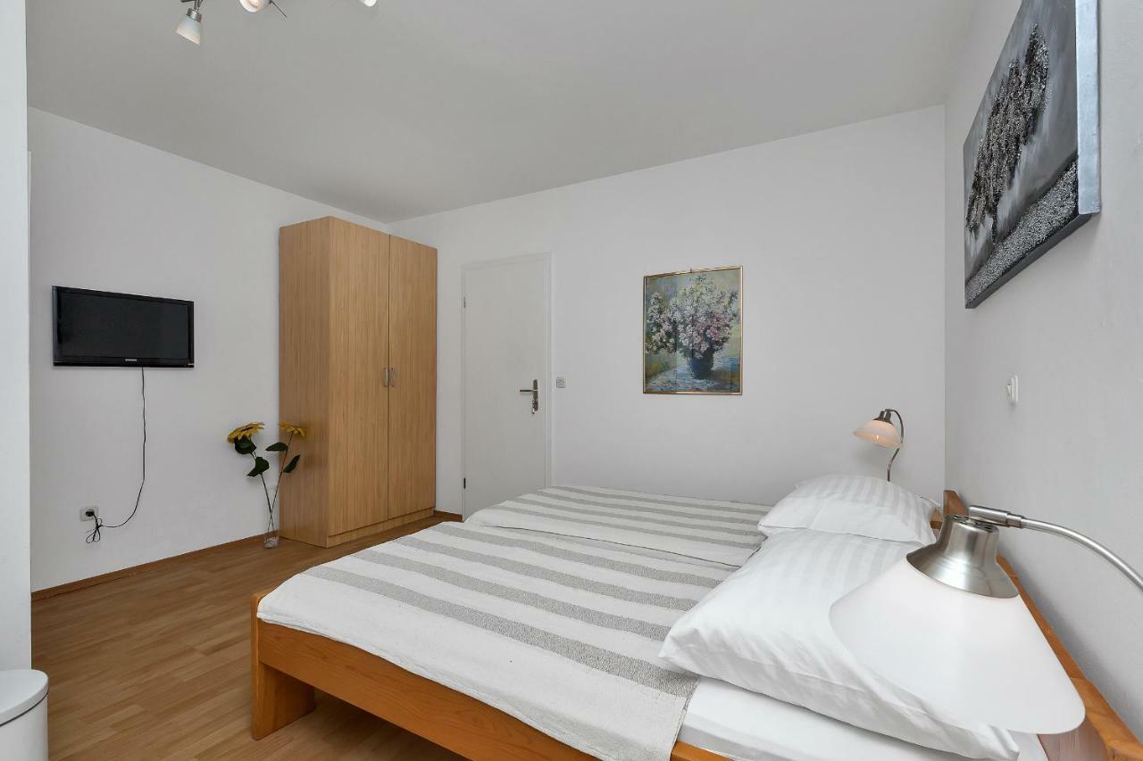 מאקרסקה Apartments Marija מראה חיצוני תמונה