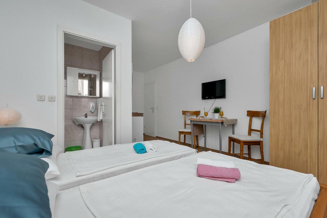 מאקרסקה Apartments Marija מראה חיצוני תמונה